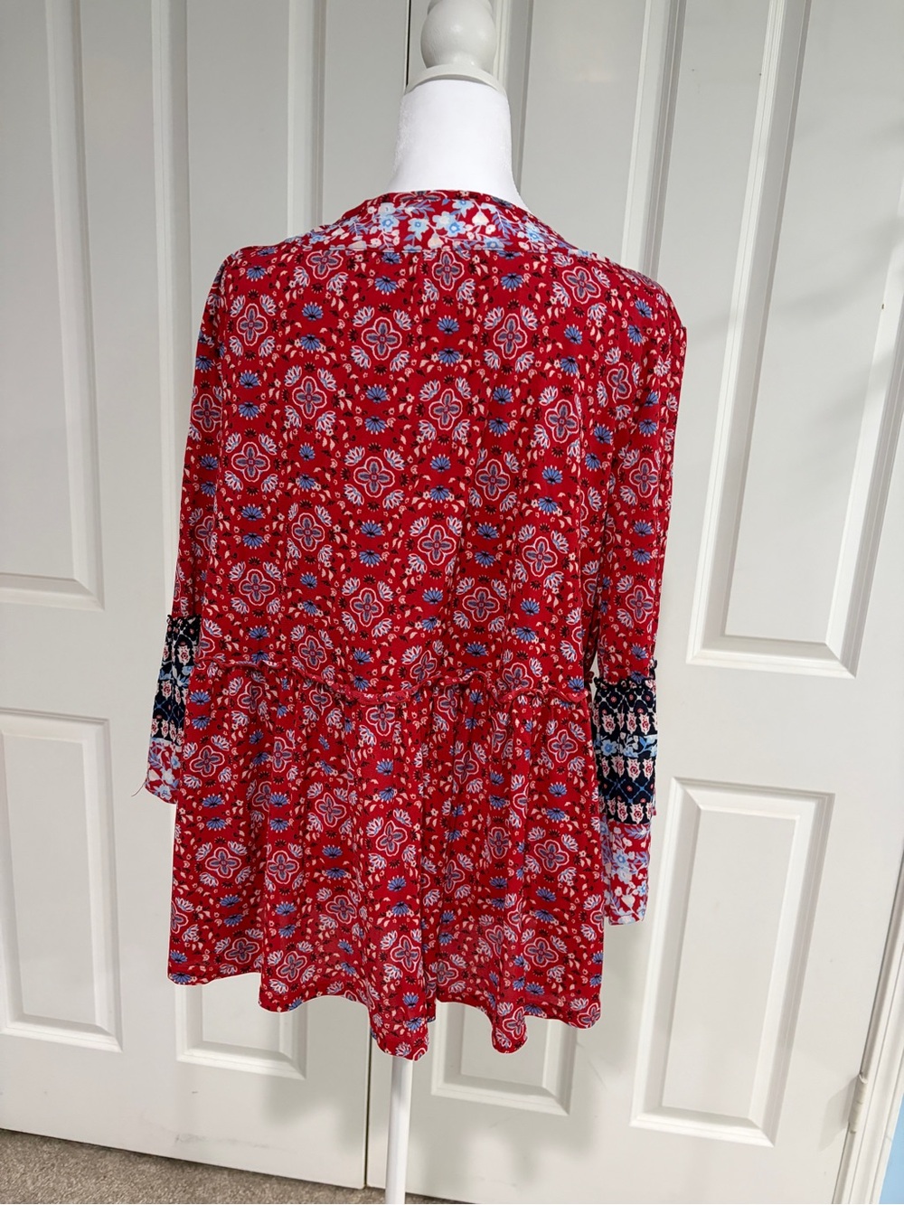Style & Co. Red Floral Tie-Front Tunic with Navy Accent Sleeves - Picture 2 of 10